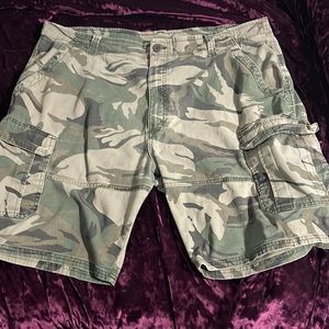 Camo Cargo Pants from Wrangler size 40 regular